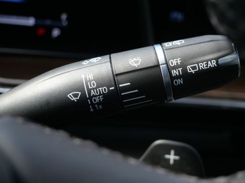 Used 2023 Cadillac Escalade Sport Platinum w/ LPO, ONYX Package AWD/4WD image 27