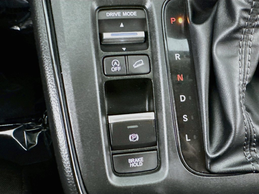 Used 2025 Honda CR-V LX image 16