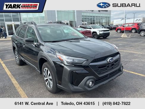 Used 2024 Subaru Outback Premium w/ Popular Package #1A image 1