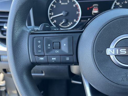 Certified 2023 Nissan Rogue SV image 10