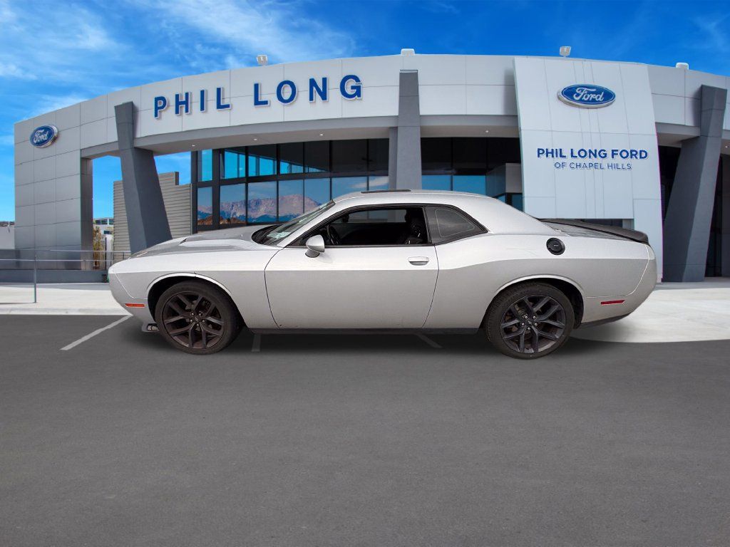 Used 2020 Dodge Challenger SXT w/ Blacktop Package RWD image 2
