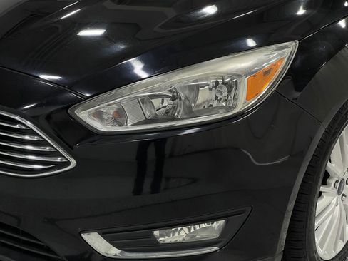 Used 2017 Ford Focus Titanium image 34