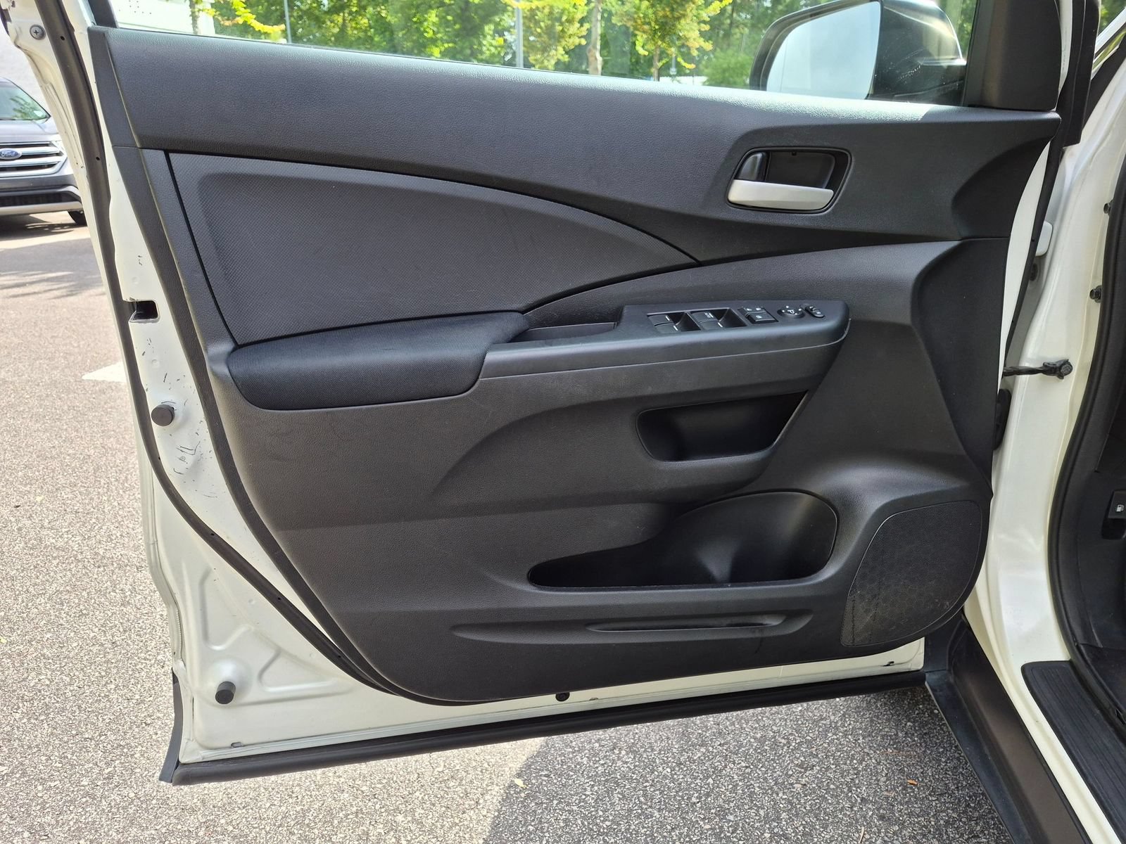 Used 2016 Honda CR-V SE image 12
