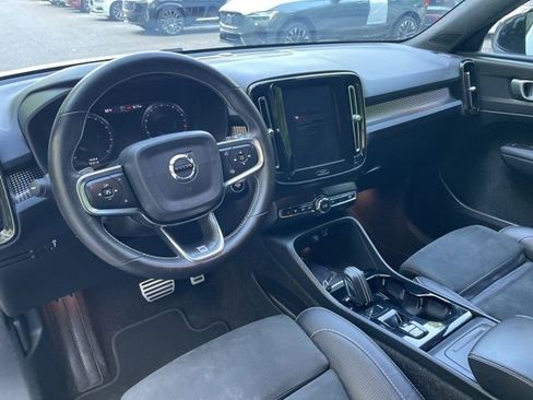 Used 2020 Volvo XC40 T5 R-Design w/ Protection Package image 16