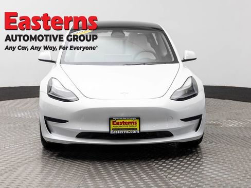 Used 2023 Tesla Model 3 Standard Range RWD image 2