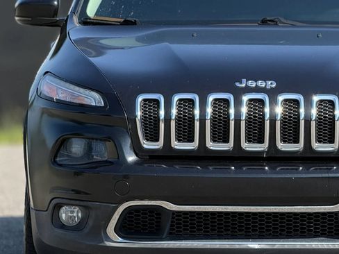 Used 2015 Jeep Cherokee Limited AWD/4WD image 11
