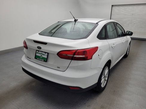 Used 2018 Ford Focus SE image 9