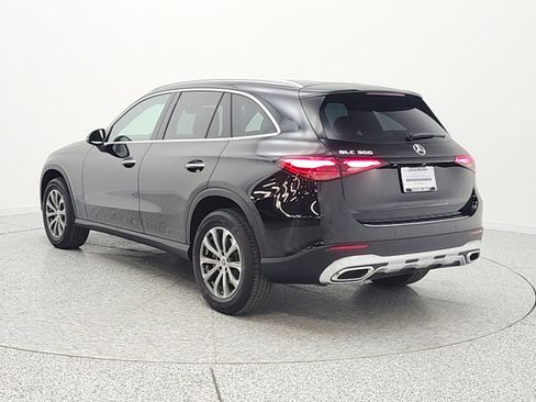 Used 2026 Mercedes-Benz GLC 300 image 7