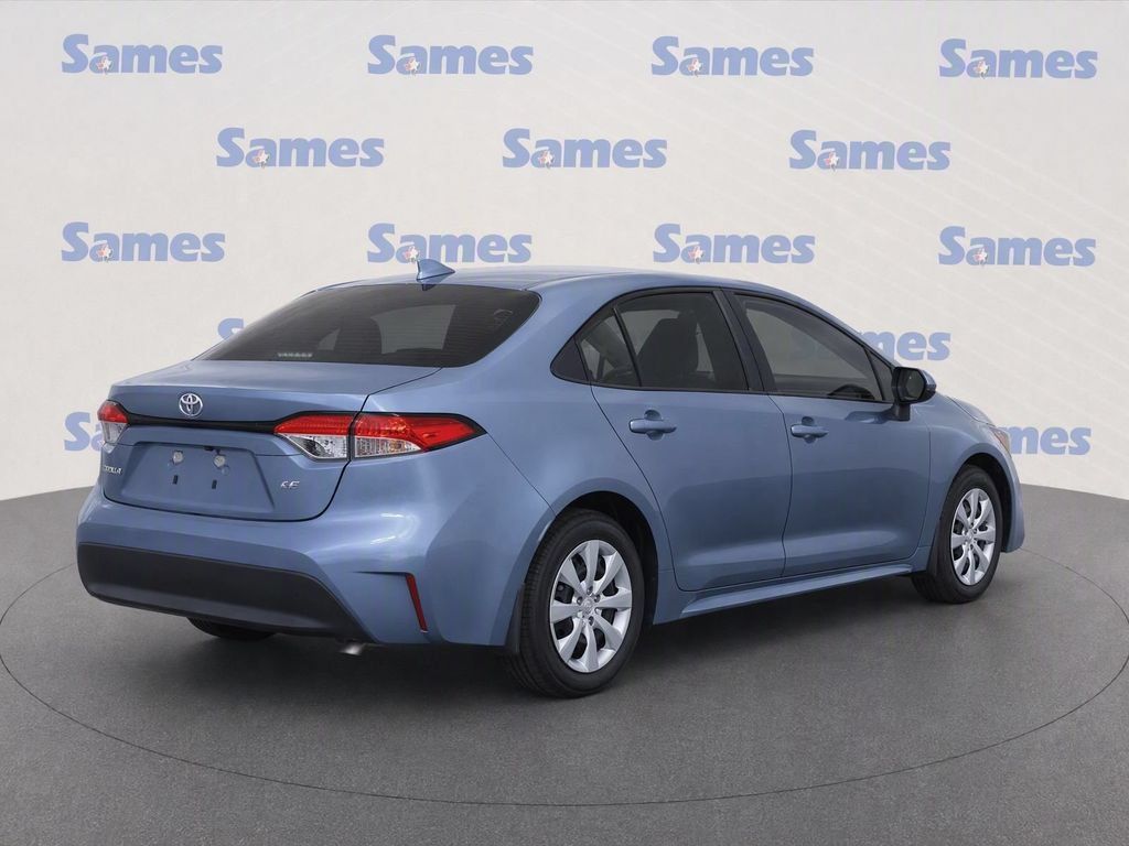 Used 2025 Toyota Corolla LE FWD image 3
