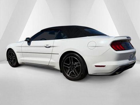 Used 2022 Ford Mustang Premium image 5