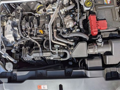 Used 2024 Mitsubishi Outlander SE image 34