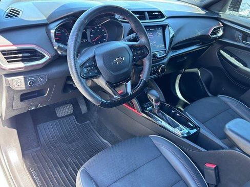 Used 2023 Chevrolet TrailBlazer RS w/ Convenience Package FWD image 15