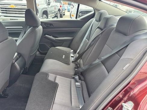 Used 2023 Nissan Altima 2.5 SV FWD image 23