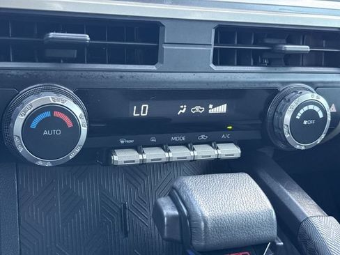 Used 2024 Toyota Tacoma TRD Sport RWD image 21
