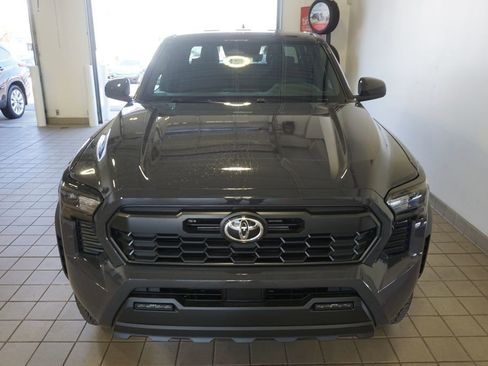 New 2026 Toyota Tacoma TRD Off-Road AWD/4WD image 14