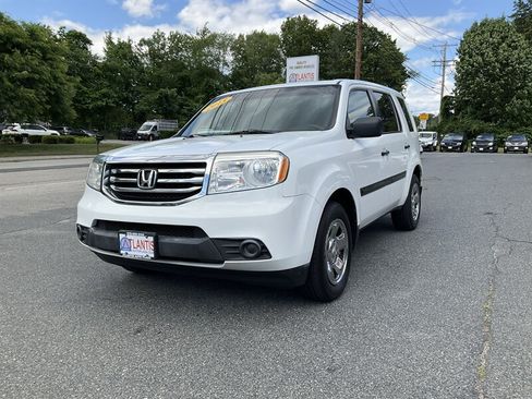 Used 2015 Honda Pilot LX image 1