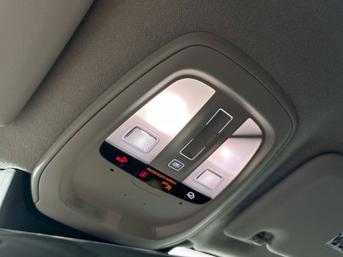 New 2026 Volvo XC40 B5 Ultra w/ Protection Package Premier image 19