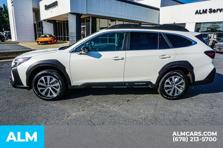 Used 2024 Subaru Outback Premium AWD/4WD image 6