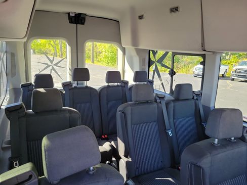 Used 2019 Ford Transit 350 XLT image 13