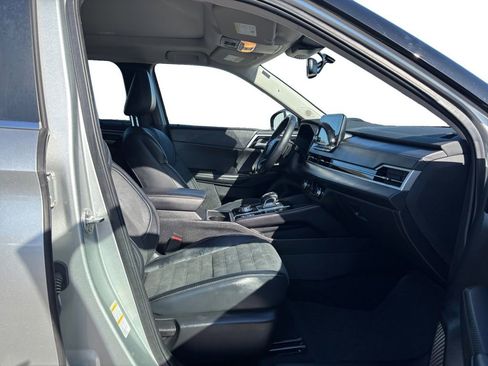 Used 2023 Mitsubishi Outlander SE image 22