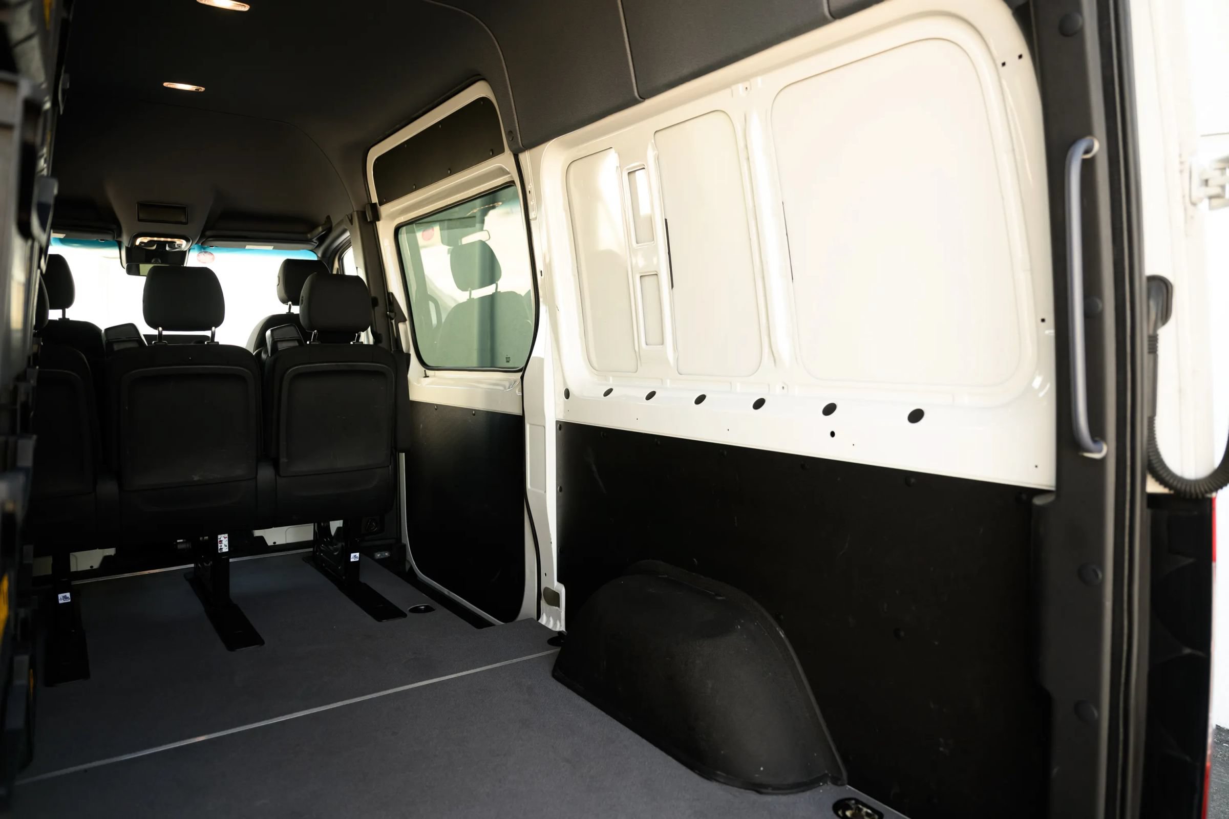 Used 2021 Mercedes-Benz Sprinter 2500 image 49