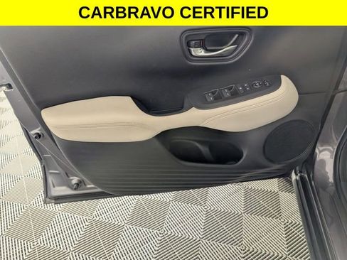 Used 2023 Honda HR-V LX image 10