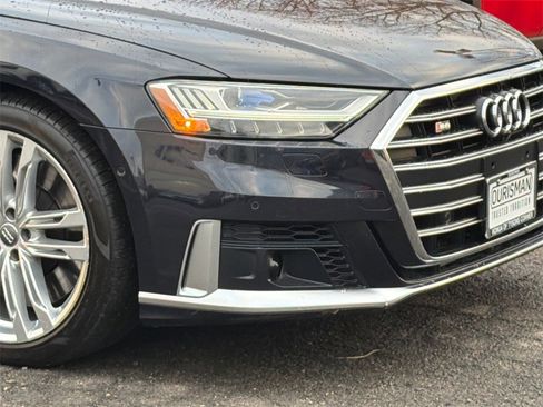 Used 2020 Audi S8 L image 5