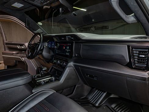 Used 2023 GMC Sierra 1500 AT4X image 21