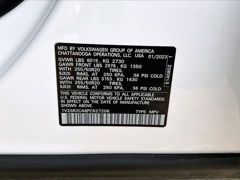 Used 2023 Volkswagen Atlas SEL R-Line AWD/4WD image 35