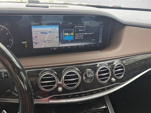 Used 2019 Mercedes-Benz S 560 4MATIC Sedan image 6