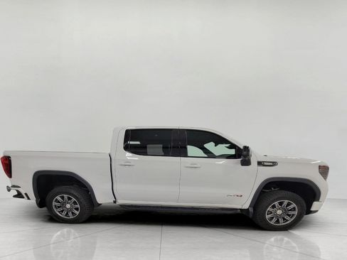 Certified 2024 GMC Sierra 1500 AT4 w/ AT4 Preferred Package AWD/4WD image 11