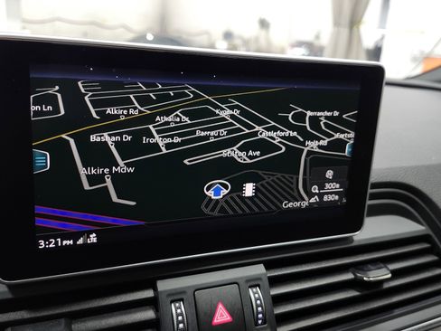 Used 2019 Audi SQ5 Premium Plus image 7