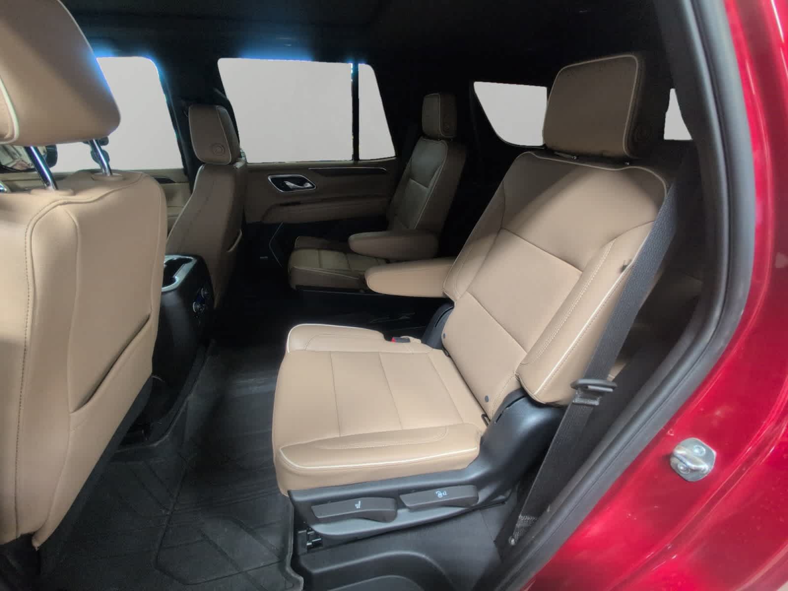 Used 2023 Chevrolet Tahoe Premier w/ Premium Package 2 AWD/4WD image 13