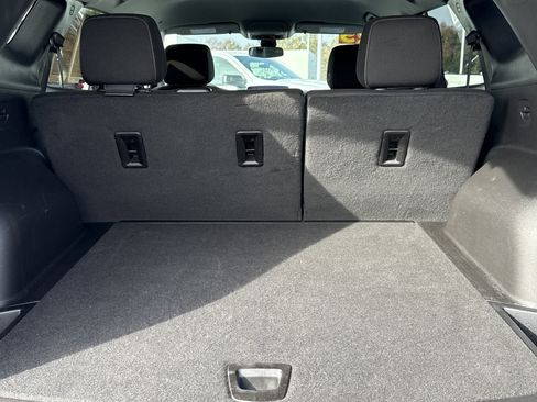 Certified 2025 Chevrolet Blazer LT image 30