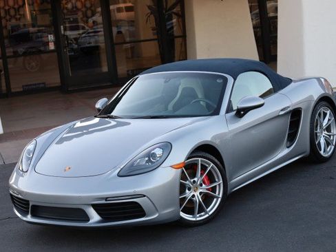 Used 2017 Porsche 718 Boxster S image 62