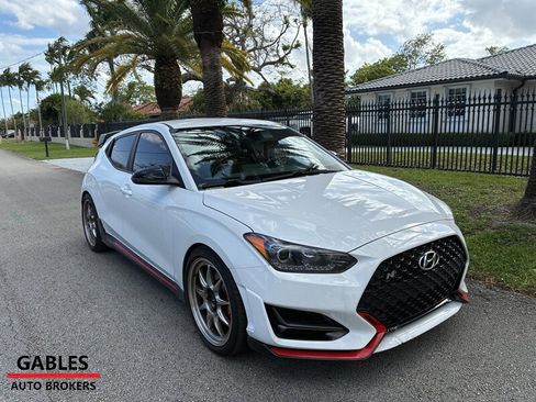 Used 2022 Hyundai Veloster N FWD image 8