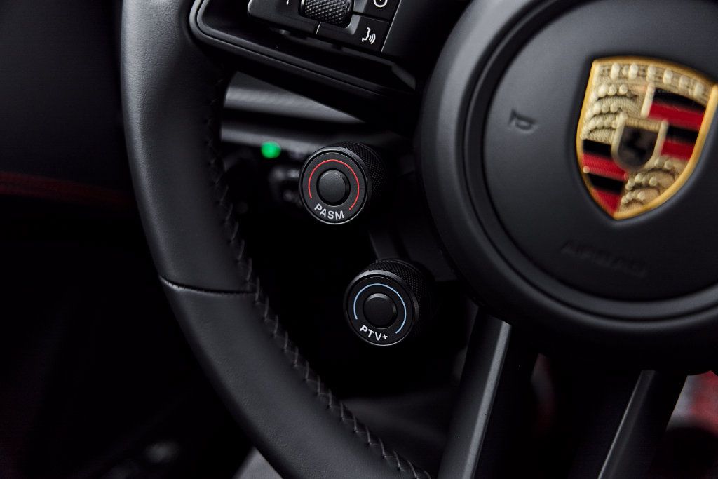 Used 2025 Porsche 911 GT3 RS RWD image 57