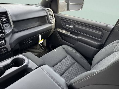 New 2026 RAM 1500 Express RWD image 18