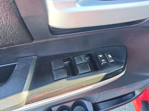 Used 2015 Toyota Tundra SR5 w/ TRD Off Road Package image 8