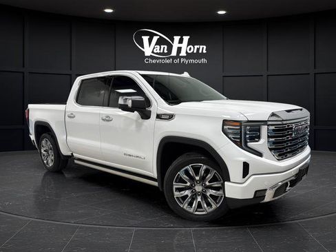 Used 2024 GMC Sierra 1500 Denali w/ Denali Reserve Package AWD/4WD image 1
