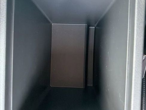 Used 2020 Nissan Sentra SV image 31