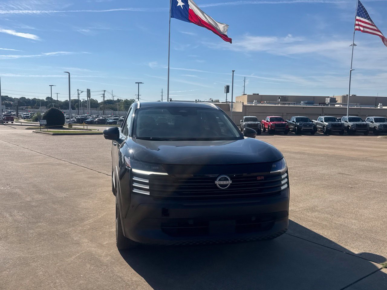 Certified 2026 Nissan Kicks SR FWD image 4