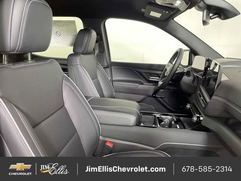 New 2025 Chevrolet Silverado EV LT image 54