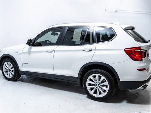 Used 2017 BMW X3 xDrive28i image 2