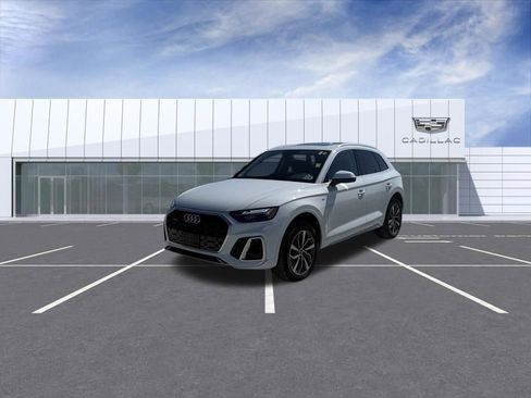 Used 2023 Audi Q5 2.0T Premium w/ Convenience Package AWD/4WD image 6