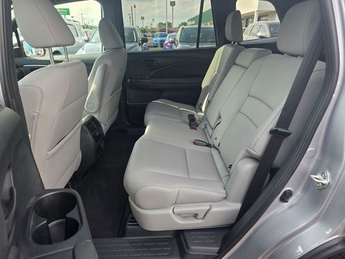 Certified 2023 Honda Passport EX-L image 11