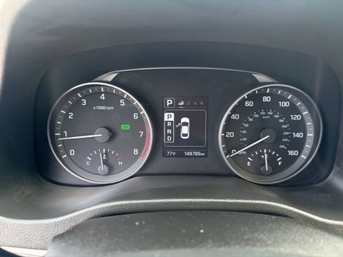 Used 2018 Hyundai Elantra SEL FWD image 25
