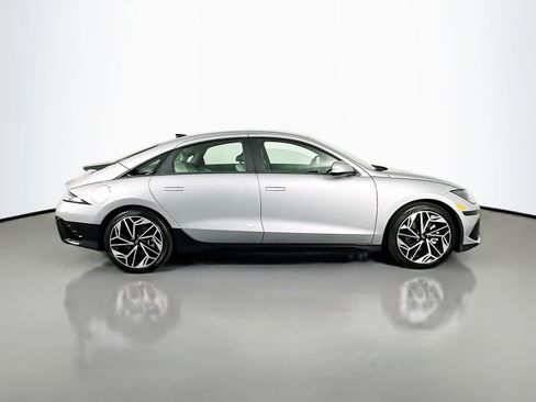 Used 2024 Hyundai Ioniq 6 SEL AWD/4WD image 8