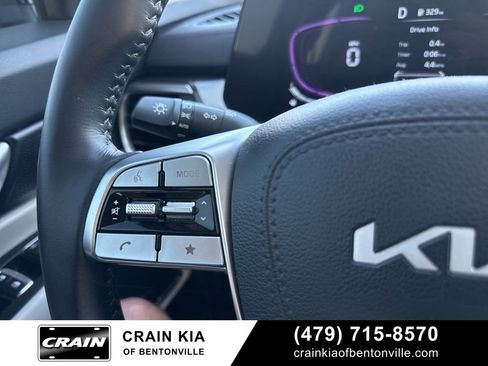 Used 2025 Kia Telluride S image 30