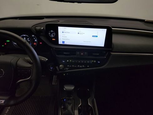 Used 2024 Lexus ES 300h F Sport w/ Accessory Package (Z2) FWD image 25